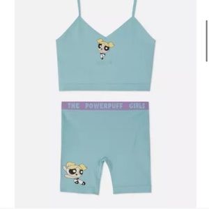 Super adorable two piece Powerpuff girls pajama set
Bubbles new